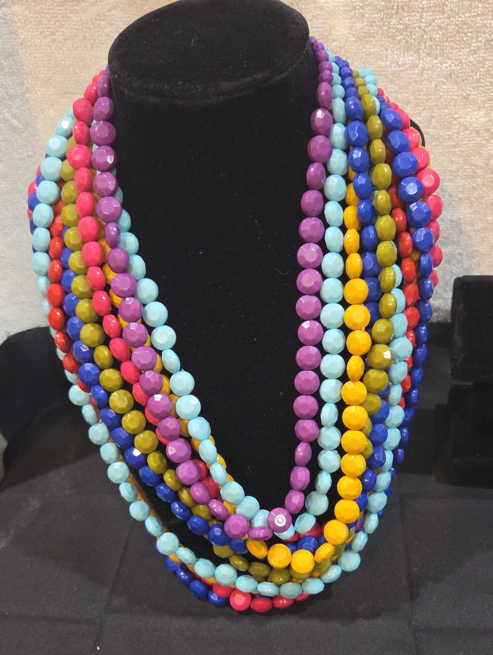 MULTI STRAND STATEMENT NECKLACE